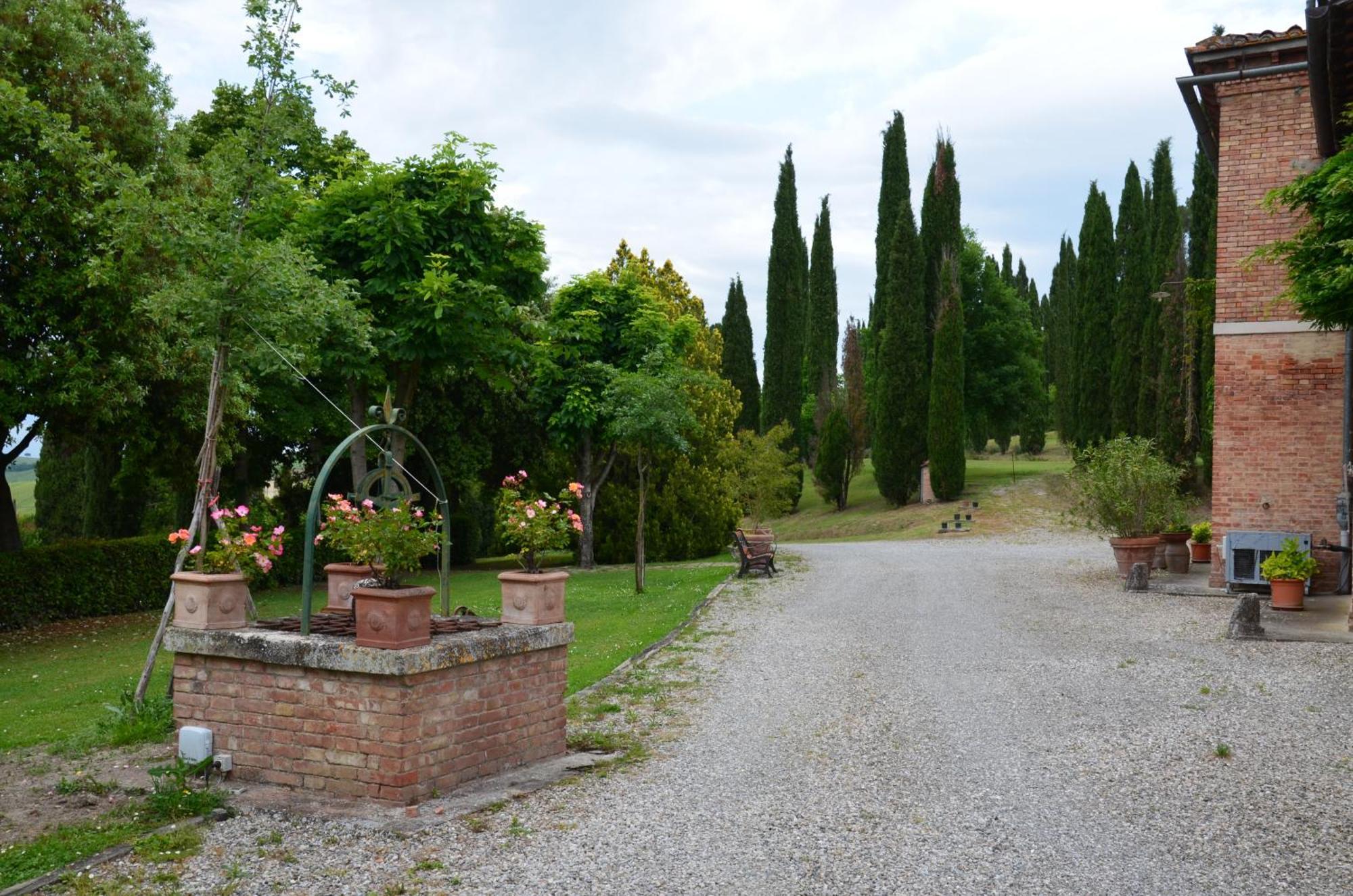 Agriturismo Sant'Alfredo Monteroni dʼArbia Exteriör bild