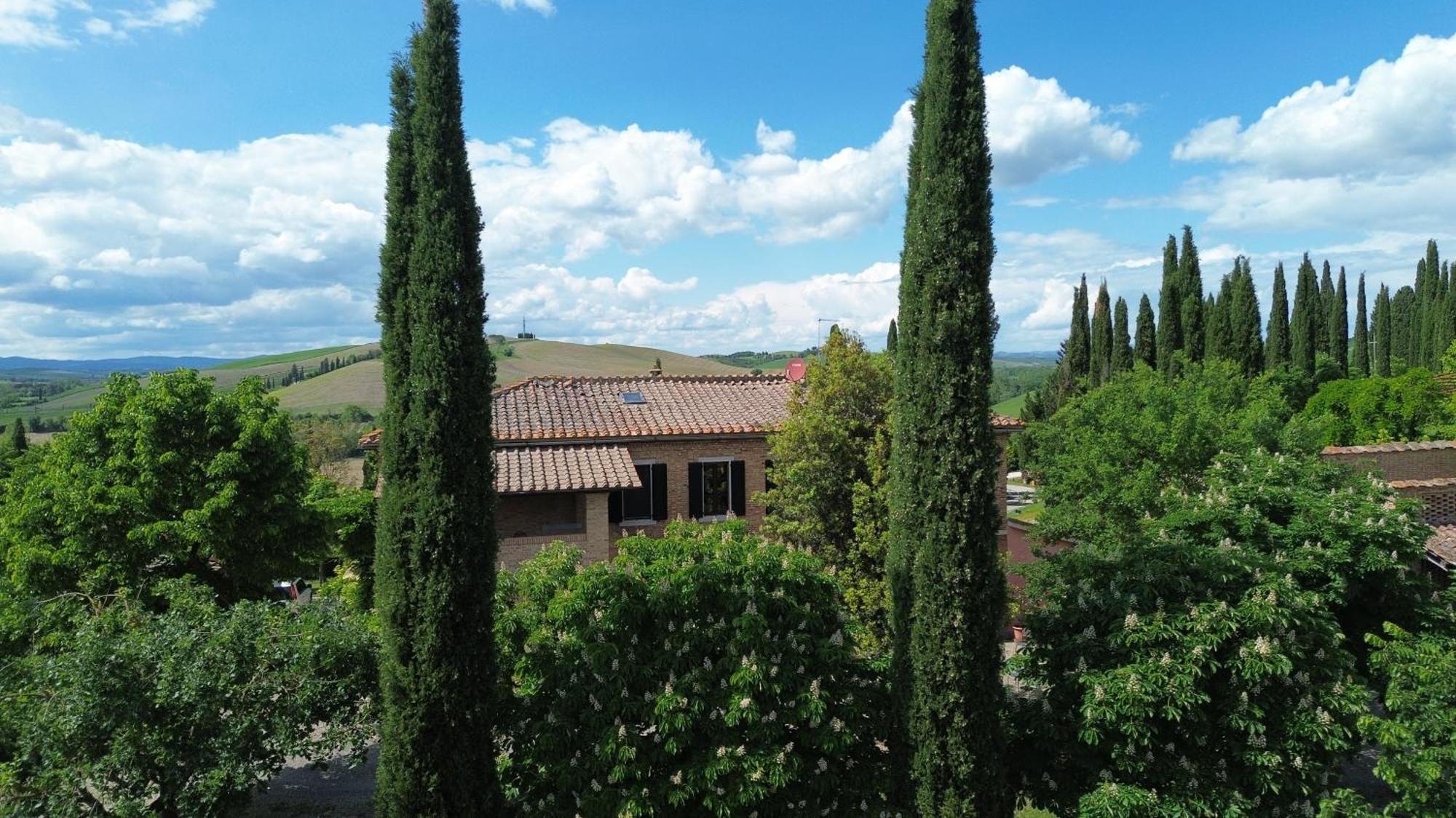 Agriturismo Sant'Alfredo Monteroni dʼArbia Exteriör bild