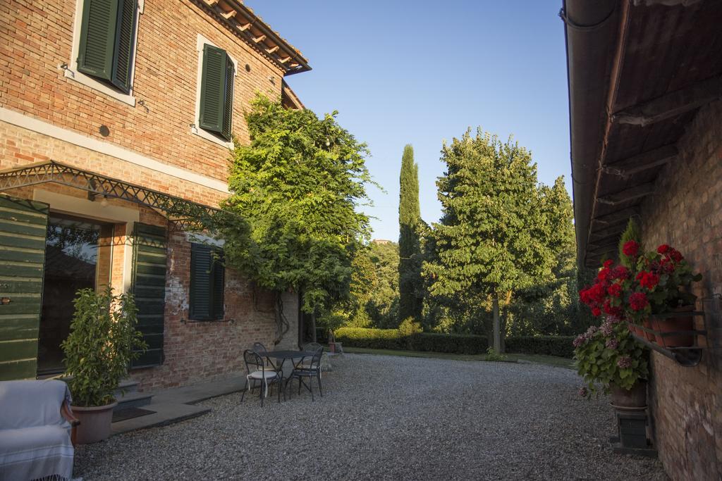 Agriturismo Sant'Alfredo Monteroni dʼArbia Exteriör bild