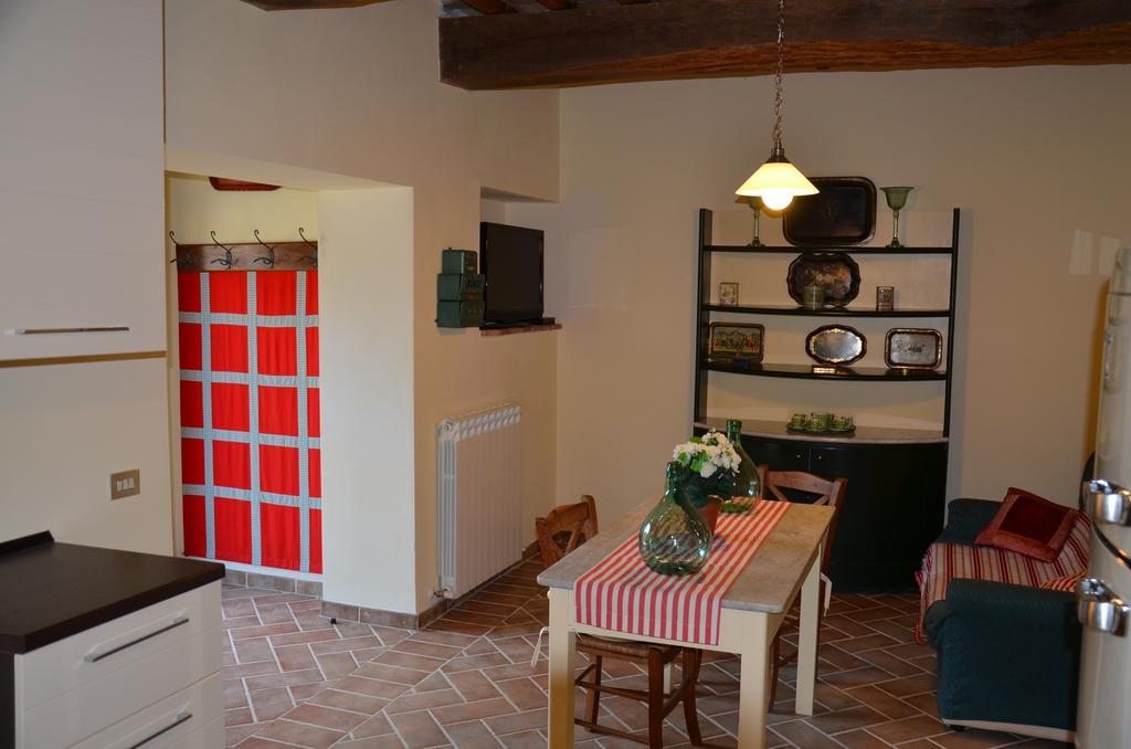 Agriturismo Sant'Alfredo Monteroni dʼArbia Exteriör bild