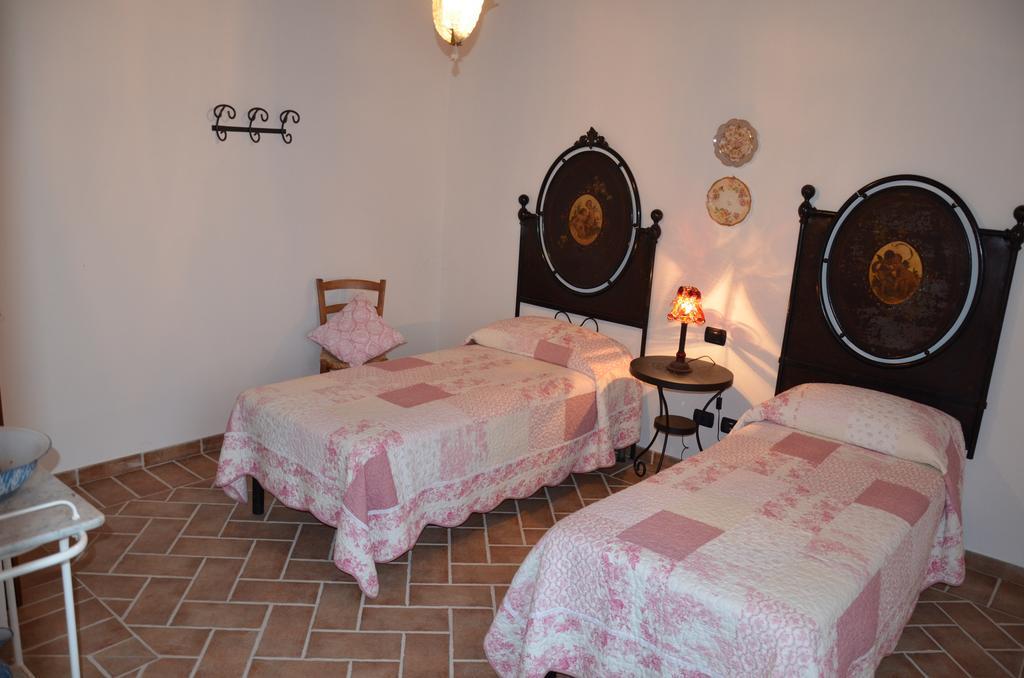 Agriturismo Sant'Alfredo Monteroni dʼArbia Exteriör bild